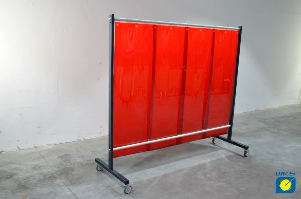 SST7 Schutzwand 2,0 x 2,15 m, mit PVC-Lamellen 570 x 1 x 1600 mm, rot R4