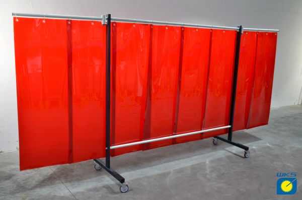 SST8 Schutzwand mit Schwenkarm 2,0 x 3,9 m, Lamellen 570 x 1 x 1600 mm, rot R4