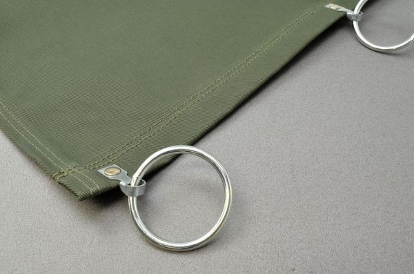 Schweißervorhang aus Baumwollgewebe, alle 30 cm mit angenieteten Ringen, Ø 50 mm