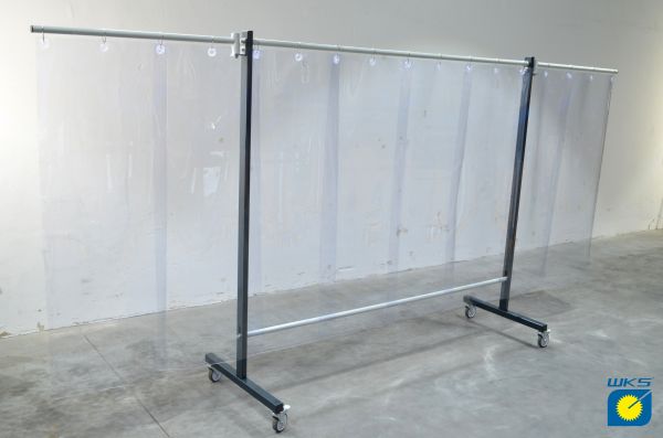 SST8 Schutzwand mit Schwenkarm 2,0 x 3,9 m, PVC-Lamellen 570 x 1 x 1600 mm, klar